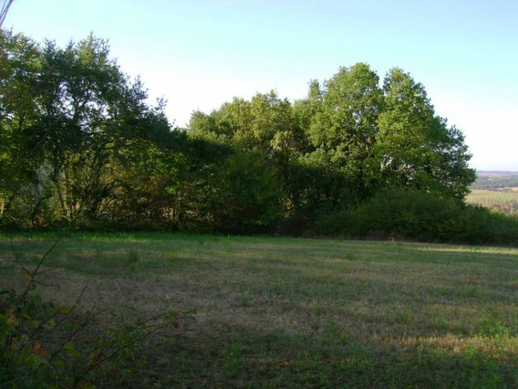 Property for Sale in A beautiful building plot with planning permission just 20 minutes from Bergerac airport, Lot Et Garonne, Nouvelle-Aquitaine, France