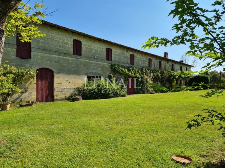 Property for Sale in Gironde, Nouvelle-Aquitaine, France