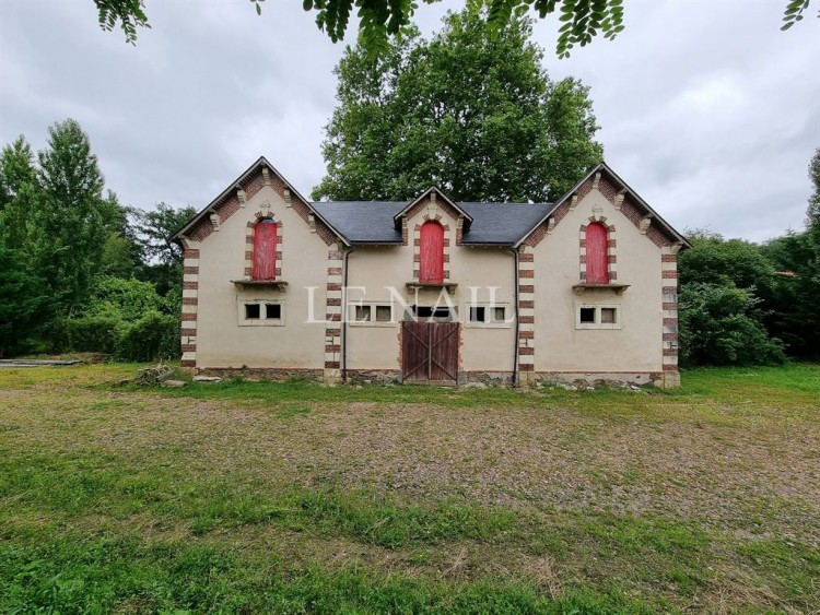Property for Sale in Maine-et-Loire, Pays de la Loire, France