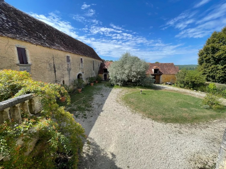 Property for Sale in Magnificent 16th Century castle for sale, Dordogne, Near Coulaures, Dordogne, Nouvelle-Aquitaine, France