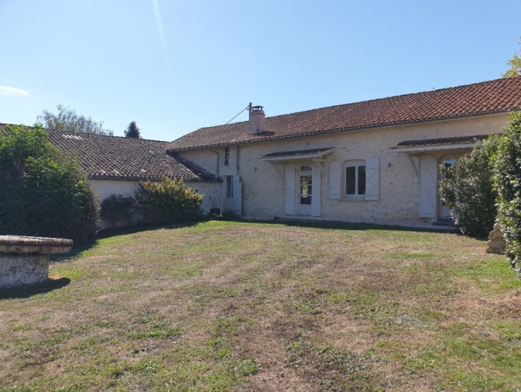 Property for Sale in 5 Bedrooms - House - Aquitaine - For Sale - 10397-Mi, Lot-et-Garonne, Saint-Jean-De-Duras, Nouvelle-Aquitaine, France