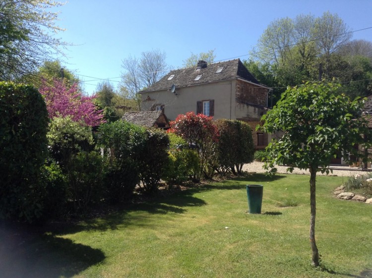 Property for Sale in Country house plus 2 gites, pool and views to die for, Tarn, Near Montirat, Tarn, Occitanie, France