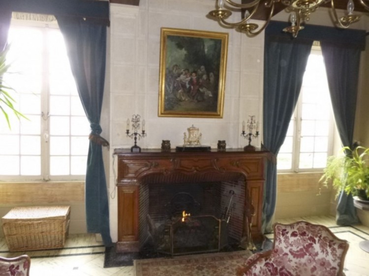 Property for Sale in 12-Hectare Chateau Estate, Pyrénées-Atlantiques, Pau, Nouvelle-Aquitaine, France