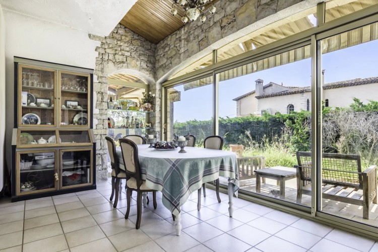 Property for Sale in House in Antibes, Alpes-Maritimes, Provence-Alpes-Côte d'Azur, France