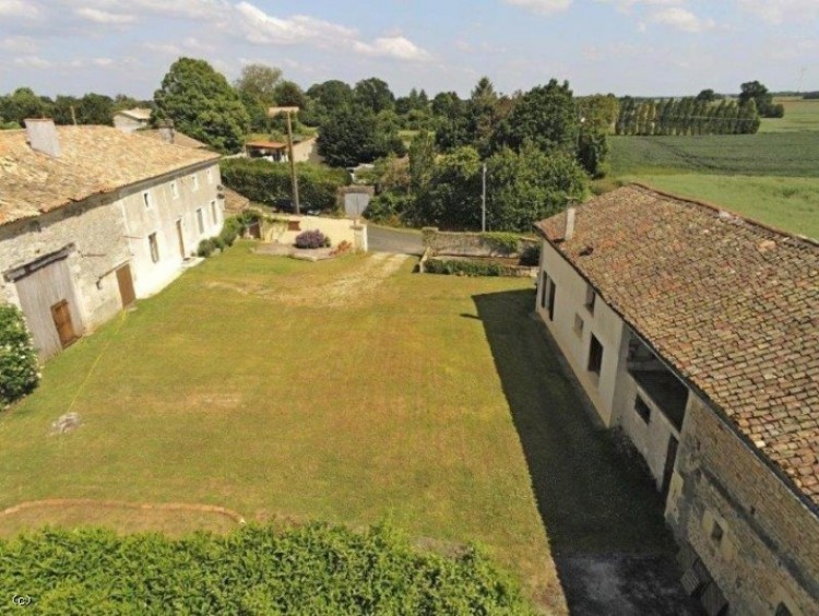 Property for Sale in Two Properties In A Quiet Hamlet With Outbuildings And Lovely Views., Deux-Sèvres, Chef-Boutonne, Nouvelle-Aquitaine, France