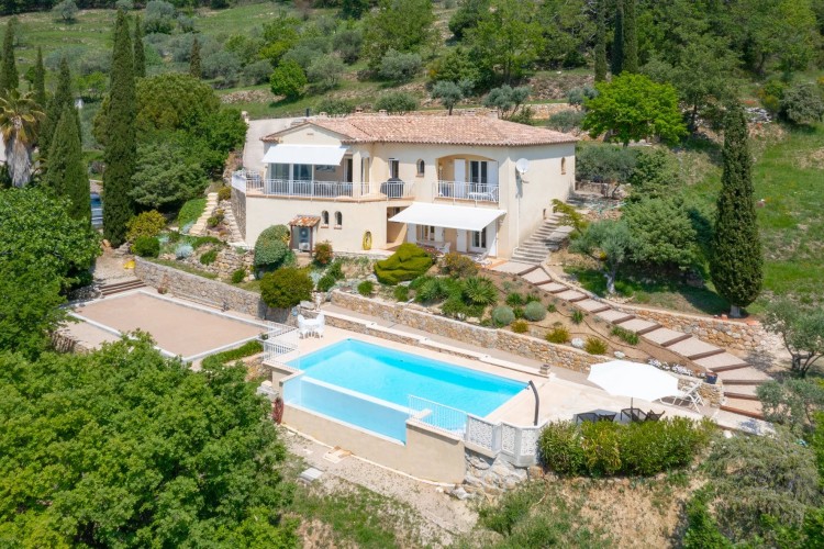 Property for Sale in VILLA/HOUSE in Seillans, Var, Seillans, Provence-Alpes-Côte d'Azur, France