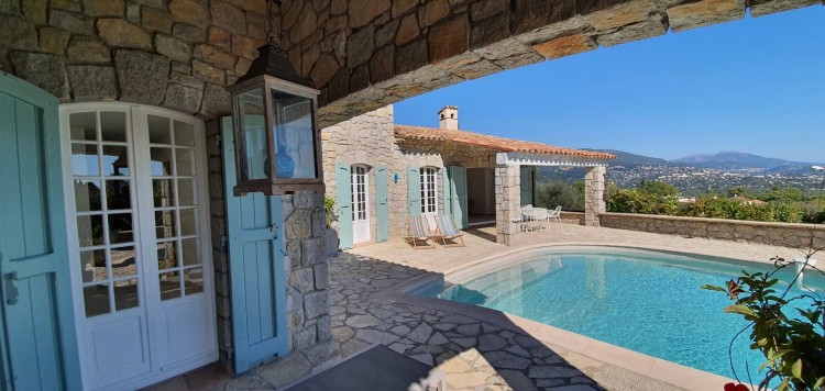 Property for Sale in VILLA/HOUSE in Peymeinade, Alpes-Maritimes, Peymeinade, Provence-Alpes-Côte d'Azur, France