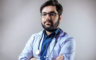 Healthcare in France and Visiting The Doctor: Essential Vocabulary & Phrases