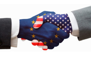 News Digest: UK Vaccine Rule Change and American Expats Speak Up