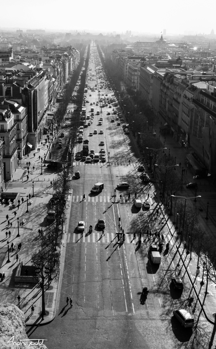 Anaïs Soury, Champs-Elysées