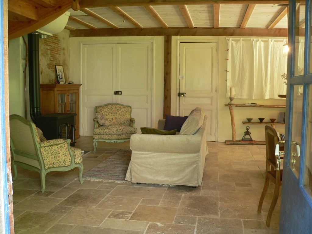 Writers retreat in France -Noelle Thompson 