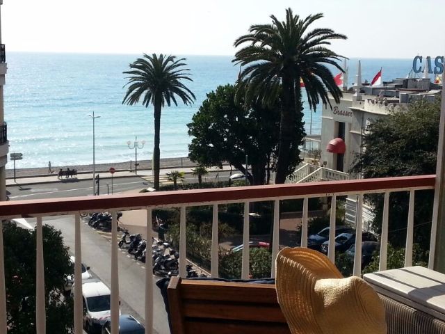 Menton centre, 3 bed apartment with super sea view