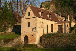 What Areas of France Are Most Popular for House Buyers?