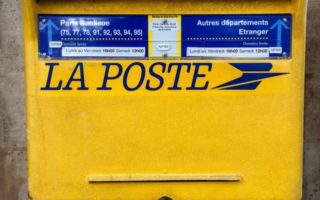Useful French phrases: at the Post Office