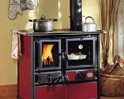Cuisinière à mazout Rosa de Broseley 3189€