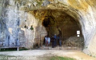 Dordogne: The Cave of Combarelles in Vézère Valley