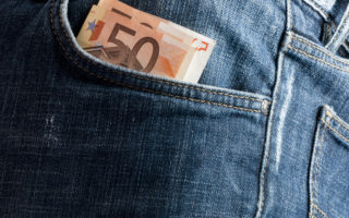 How To Declare a Small Income in France