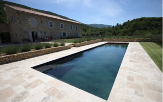 Why should I choose a fibreglass swimming pool?