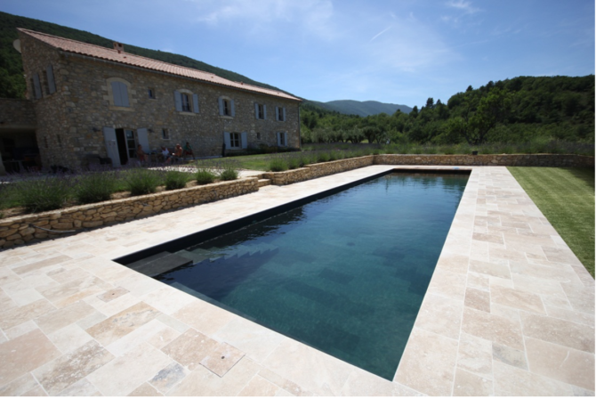 Why should I choose a fibreglass swimming pool?