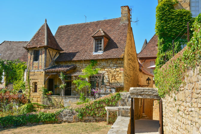 Dordogne Property Guide