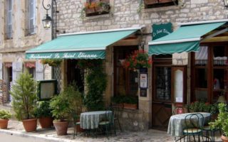 Covid-19 in France: bars, cafés and restaurants to reopen
