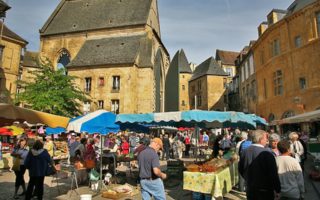 Market day in the Dordogne