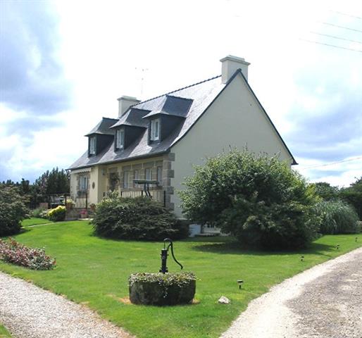 Large neo-Breton house for sale in a very peaceful setting