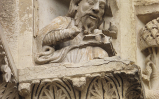 5 Must-see Essentials in Chartres