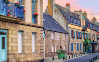 The FrenchEntrée property team answers your questions