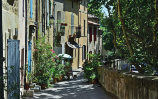 Buying Hot Spots – Uzès, Gard, Occitanie