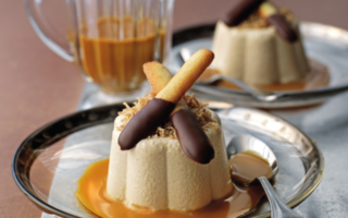 Chestnut creams with caramel sauce