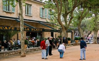 The Game of Pétanque, a French Institution