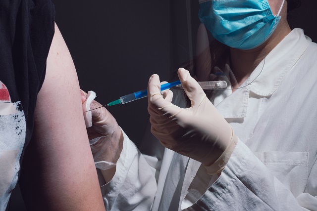 French News Digest: First Stage of Deconfinement Begins; Vaccine plan details