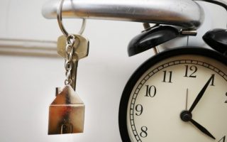 How to Manage the Foreign Exchange Risk During the Process of Buying Your Property in France