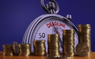 French Tax FAQS: What if I File My Tax Return Late?