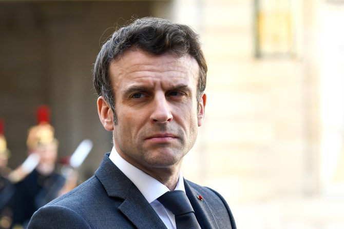 News Digest: Macron Survives No-Confidence Vote