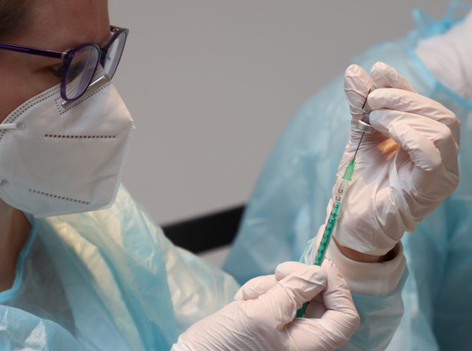How To Get a Flu Vaccine in France