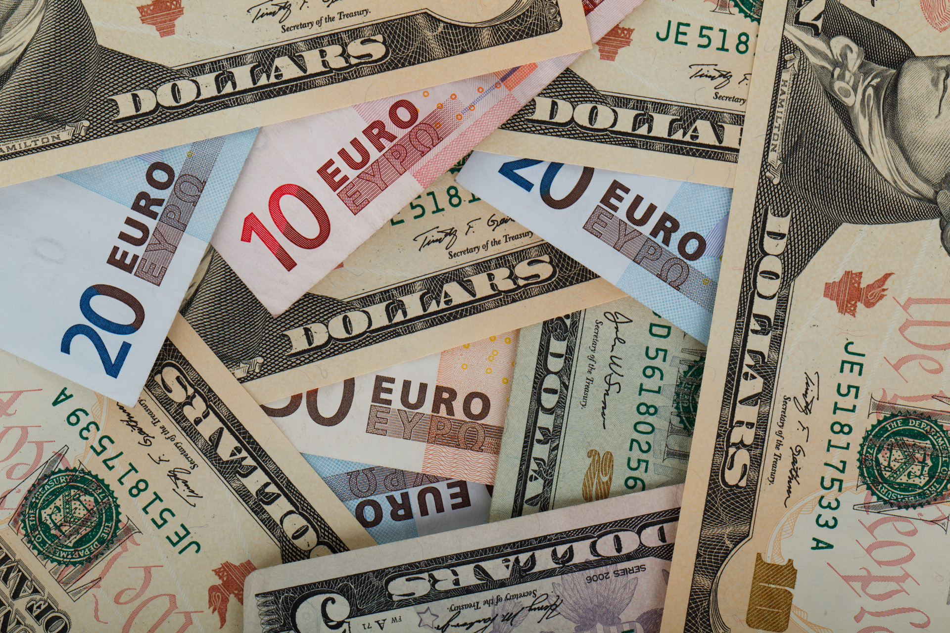 Save thousands on your French property thanks to historic USD/EUR ...