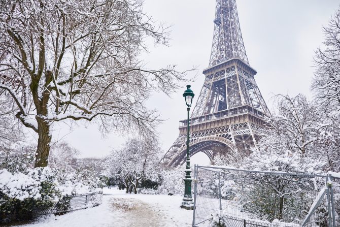 News Digest: Covid Boosters, Cold Weather Warnings & the French Property Exhibition