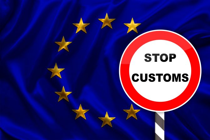 News Digest: UK-France Customs Confusion & France Media is Hiring!