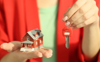What is the Mandat de Vente When Selling a French Property?