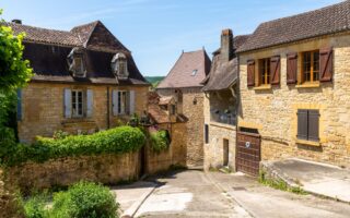How A Buying Agent Can Help You Find Your Dream French Home
