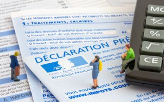 News Digest: Paper Tax Returns & Is it Getting Harder to Obtain French Citizenship?