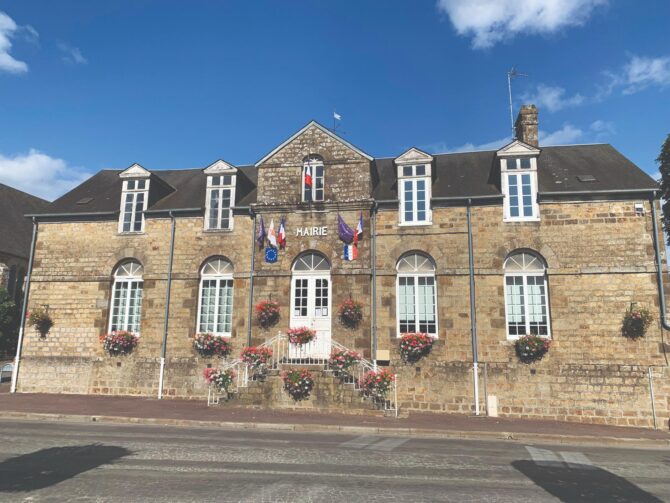 Making a living with a creative job in France: Real Life