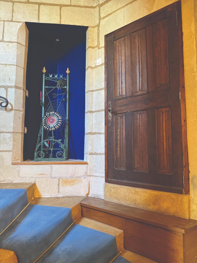 Real Life-Justin_Saumur-Staircase_Oak door-CREDIT-Justin Wescombe