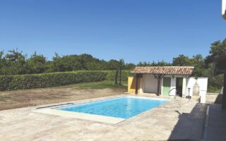 How do you make your swimming pool more energy-efficient and eco-friendly in France?