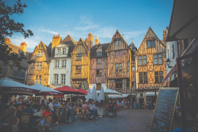 Tours: the Gateway to the Loire