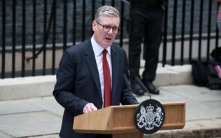 Starmer Resignation Process Adds to UK Market Uncertainty: Sterling Update