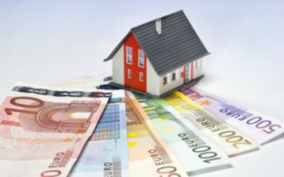 Payments in a French Property Purchase: Managing your Payments With a Currency Specialist