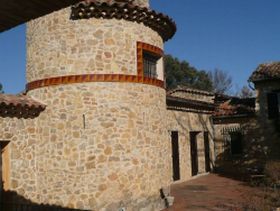 Bastide with land